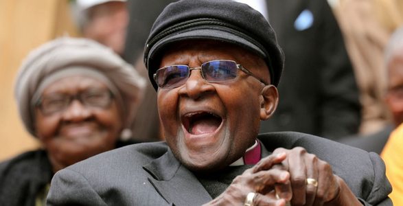 Val de omagii internaţionale la adresa sud-africanului Desmond Tutu, decedat la vârsta de 90 de ani