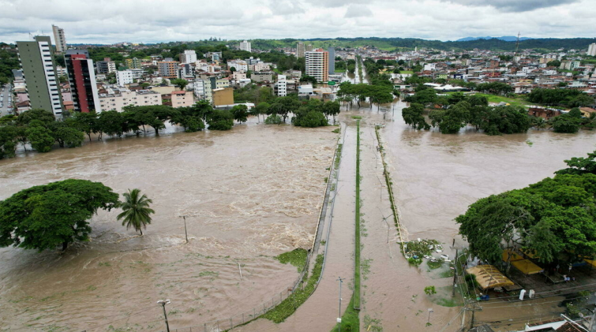 Bilanţul unor inundaţii în zeci de localităţi din Brazilia creşte la 18 morţi