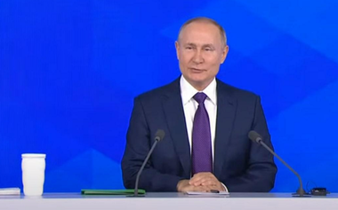 Rusia introduce o examinare medicală - inclusiv analize sangvine, radiografii, tomografii computerizate şi testarea cu privire la tuberculoză, sifilis şi HIV - şi o amprentare obligatorii ale tuturor străinilor din ţară