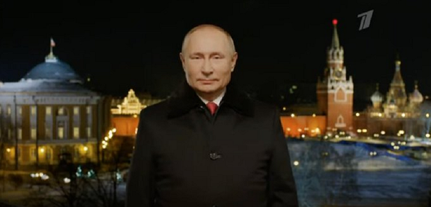 Putin afirmă, în mesajul de Anul Nou, că a apărat ”ferm” interesele Rusiei în 2021 şi anunţă o ”îmbunătăţire a stării de bine şi a calităţii vieţii populaţiei” în 2022, după ce Rusia înregistrează un bilanţ-record de 87.000 de morţi din cauza covid-19 şi 