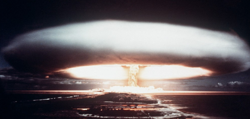 Cinci puteri nucleare, SUA, Rusia, China, Regatul Unit şi Franţa, se angajează printr-o Declaraţie Comună să împiedice ”diseminarea” nucleară înaintea unei Conferinţe privind examinarea Tratatului Neproliferării TNP