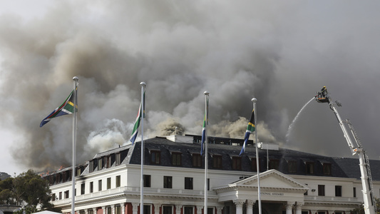 Parlamentul din Africa de Sud, din nou în flăcări - VIDEO