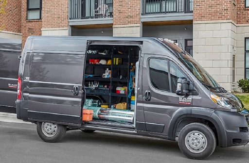 Stellantis anunţă o alianţă cu Amazon în vederea conectării vehiculelor sale printr-o ”smart cockpit” începând din 2024, cu ajutorul serverelor AWS şi sistemului de comandă vocală Alexa