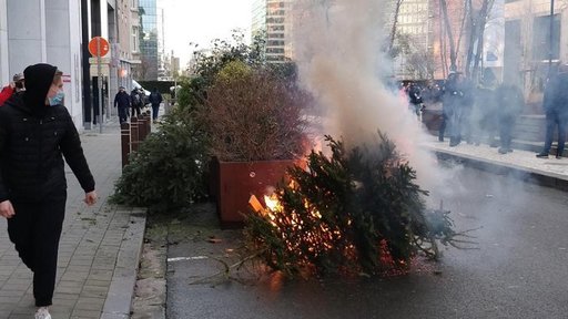 Manifestaţie la Bruxelles împotriva măsurilor sanitare. Poliţia anunţă că au participat 5.000 de persoane - FOTO, VIDEO - 