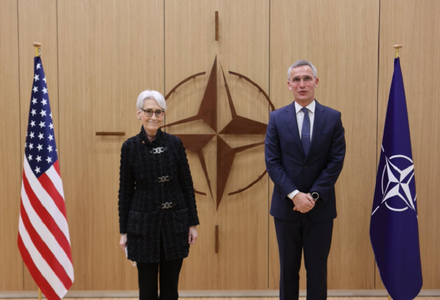 Wendy Sherman le dă asigurări aliaţilor europeni, la NATO, după şapte ore de discuţii tensionate la Geneva cu Serghei Riabkov