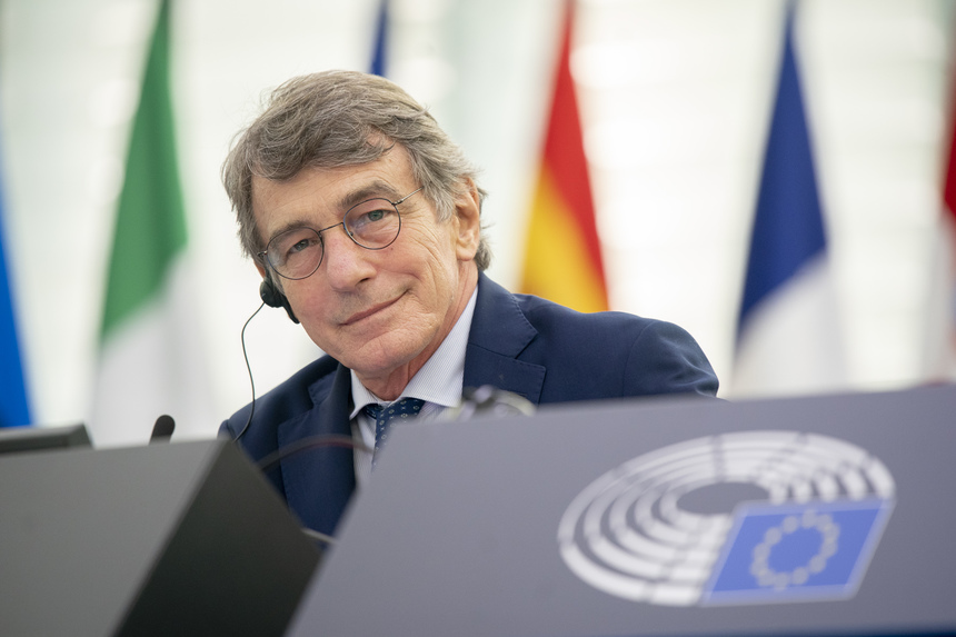 Preşedintele David Sassoli va fi omagiat în plenul de luni al Parlamentului European, de la Strasbourg / Trupul neînsufleţit va fi depus joi la Roma, iar înmormântarea va avea loc vineri
