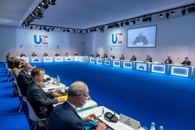 UE pregăteşte sancţiuni ”grele” pentru a ”descuraja” Moscova să invadeze Ucraina