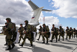 Trupe ruse sosesc în Belarus în vederea unor manevre, în două etape, ”de pregătire de luptă”