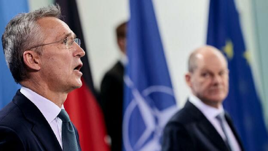 Stoltenberg anunţă, la Berlin, că a invitat Rusia şi statele membre NATO la noi discuţii privind Ucraina în cadrul Consiliului NATO-Rusia