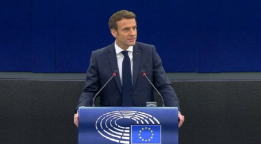 Macron vrea ”un dialog exigent cu Rusia” privind Ucraina şi asigurarea ”securităţii” UE care ”necesită o reînarmare strategică a Europei, ca putere a păcii şi echilibrului”