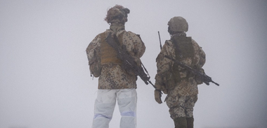 SUA autorizează ţările baltice să trimită armament american în Ucraina