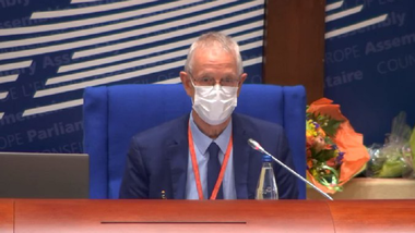 Socialistul olandez Tiny Kox, noul preşedinte al Adunării Parlamentare a Consiliului Europei 