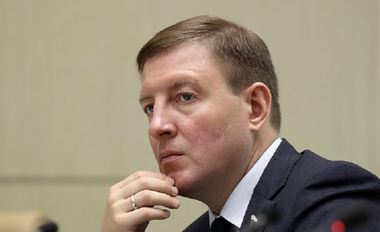 Prim-vicepreşedintele Consiliului Federaţiei ruse, Andrei Turceak, îndeamnă Rusia să livreze armament separatiştilor proruşi din estul Ucrainei