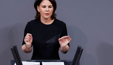 Sancţiunile occidentale impuse Rusiei în cazul unui atac în Ucraina vor viza gazoductul germano-rus Nord Stream 2, anunţă Annalena Baerbock în Bundestag şi clarifică poziţia Germaniei în acest subiect