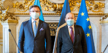 Ucraina îndeamnă Occidentul la ”vigilenţă şi fermitate” în negocierile cu Rusia