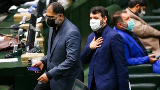 Treizeci de parlamentari iranieni, testaţi poztiv covid-19, cu varianta omicron şi plasaţi în carantină