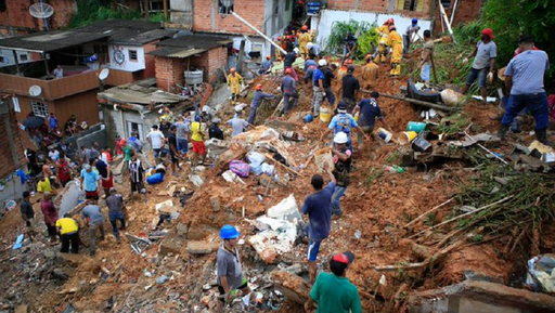 Cel puţin 18 morţi, inclusiv şapte copii, în sud-estul Braziliei, în urma unor ploi puternice în statul Sao Paulo