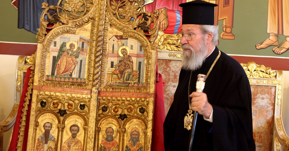 Biserica Ortodoxă din Cipru urmează să suspende 12 preoţi nevaccinaţi împotriva covid-19; Hrisostom al II-lea ameninţă cu caterisirea preoţii care nu se vaccinează şi îi îndeamnă pe credincioşii nevaccinaţi să nu se vaccineze anticovid