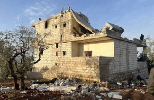 Operaţiune a Forţelor speciale americane la Atme, în nord-vestul Siriei, în vederea prinderii unor lideri jihadişti căutaţi, soldată cu 13 morţi, inclusiv trei femei şi patru copii