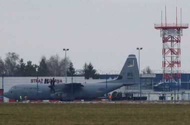 Tensiuni Ucraina-Rusia: Primele trupe americane au ajuns în Polonia. Mai mulţi paraşutişti vor ajunge în următoarele zile