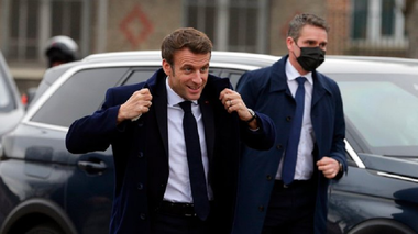 Macron, ”optimist”, dar nu crede ”în miracole spontane”, înaintea întâlnirii de luni cu Putin