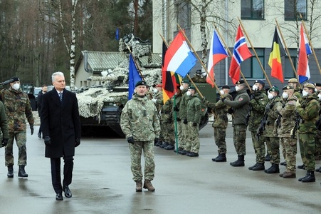 Lituania va cere Statelor Unite să staţioneze permanent trupe în ţară pentru a ajuta la consolidarea securităţii