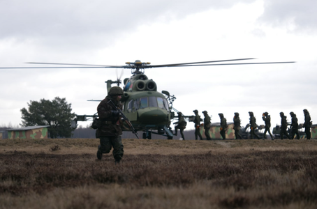 Armatele belarusă şi rusă lansează manevre militare în Belarus timp de zece zile, în plină criză ruso-occidentală