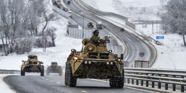 O invazie militară rusă în Ucraina, marcată de o campanie masivă de raiduri aeriene şi un "atac rapid" asupra Kievului, reprezintă o "posibilitate foarte reală" în următoarele zile, a avertizat Casa Albă