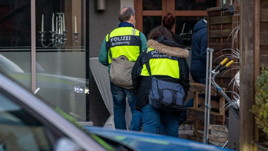 Un mort şi şapte internări în Bavaria, după consumarea de şampanie cu ecstasy într-un restaurant în oraşul Weiden