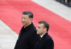 Macron discută la telefon cu Xi Jinping despre criza din Ucraina
