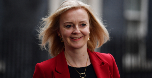 Şefa diplomaţiei britanice, Liz Truss, acuză Rusia că încearcă să fabrice un pretext pentru a invada Ucraina
