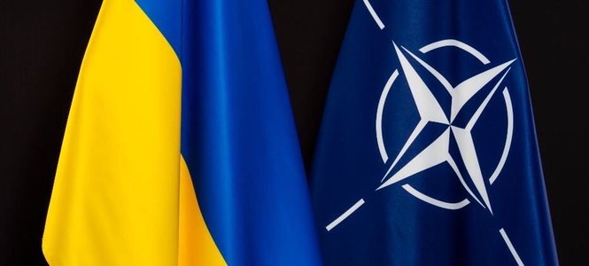 NATO îşi mută personalul de la Kiev la Lvov şi la Bruxelles, din motive de siguranţă