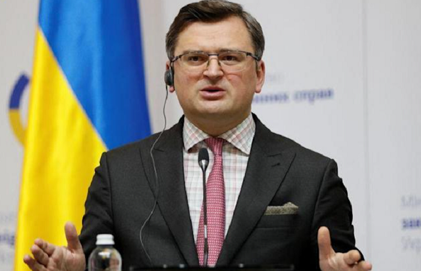 Ministrul ucrainean de Externe: Rusia trebuie oprită chiar acum / Kuleba afirmă că Occidentul trebuie să pună în aplicare sancţiunile pregătite