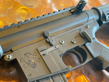 O puşcă semiautomată pentru copii, JR-15, după modelul puştii de asalt de tip AR-15, provoacă scandal în SUA