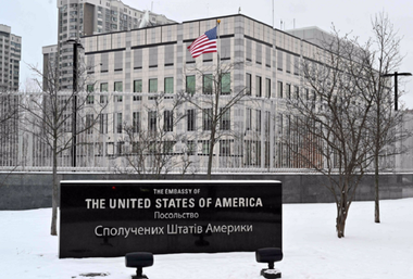 Diplomaţii americani rămaşi în Ucraina, mutaţi de la Liov în Polonia