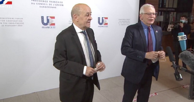 UE urmează să impună marţi primele sancţiuni Rusiei şi denunţă recunoaşterea independenţei regiunilor separatiste proruse din Donbas şi trimiterea unor trupe ruse în estul Ucrainei drept un ”act de război”