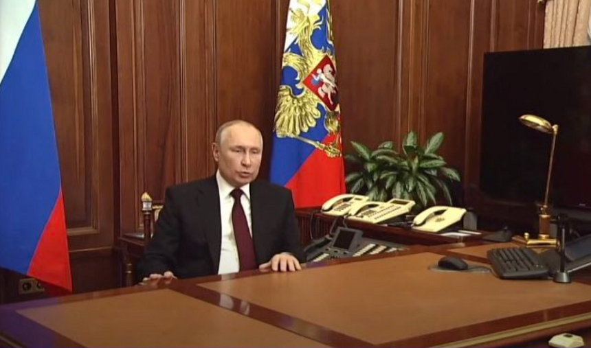 Putin se declară, într-un discurs de ”Ziua Apărătorilor Patriei”, ”deschis dialogului”, dar avertizează că interesele şi securitatea Rusiei sunt ”non-negociabile”