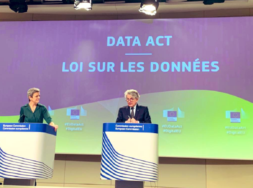 Comisia Europeană prezintă ”Data Act”, care reglementează transferul de date industriale produse de către om şi Internetul Obiectelor