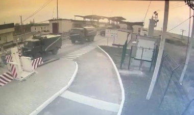 Forţe terestre ruse intră în Ucraina din Crimeea anexată, inclusiv blindate marcate cu litera ”Z”, anunţă grănicerii ucraineni