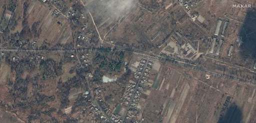 Un convoi rusesc se îndreaptă spre Kiev, conform unor imagini din satelit - FOTO - 
