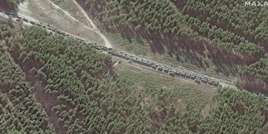 Război în Ucraina - Explozii puternice la Herson. Convoi de tancuri ruseşti pe 64 de kilometri se îndreaptă spre Kiev - FOTO