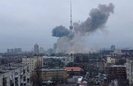 UPDATE-Turnul televiziunii din Kiev, bombardat de forţe ruse