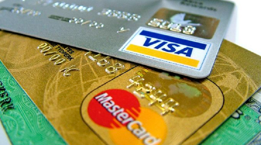 Visa şi Mastercard îndepărtează bănci ruseşti din reţeaua lor de carduri, aplicând sancţiuni impuse Rusiei după invadarea Ucrainei