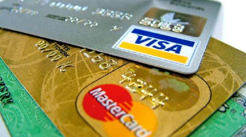 Visa şi Mastercard îndepărtează bănci ruseşti din reţeaua lor de carduri, aplicând sancţiuni impuse Rusiei după invadarea Ucrainei