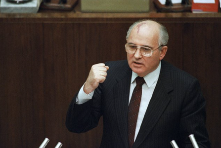 Vladimir Putin l-a felicitat pe Mihail Gorbaciov cu ocazia zilei sale de naştere: „Sunteţi considerat, în mod justificat, un politician şi om de stat cu experienţă şi influenţă şi o persoană care a jucat un rol semnificativ în istoria Rusiei şi a lumii