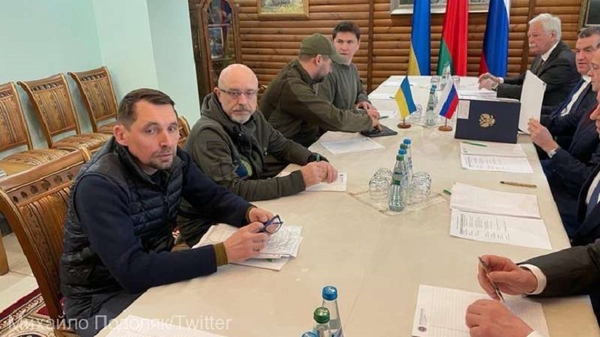 Discuţiile dintre Ucraina şi Rusia s-au încheiat: ”Mici progrese pozitive” cu privire la culoarele umanitare - oficial ucrainean / Oficial de la Kremlin: Discuţiile din Belarus ”nu au fost la înălţimea aşteptărilor”