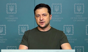 Volodimir Zelenski, anunţă că este la biroul său din Kiev: "Voi rămâne cât timp este nevoie pentru a câştiga acest război" - VIDEO