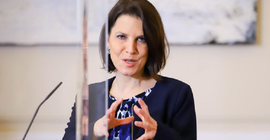 Austria suspendă legea vaccinării obligatorii anticovid la doar o lună de la intrarea în vigoare, din cauza unui pericol mai mic al variantei omicron şi după ce renunţă la majoritatea restricţiilor anticovid