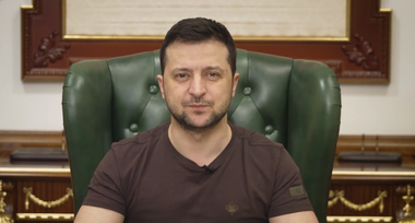 Zelenski: Am evacuat deja prin coridoarele umanitare circa 100.000 de persoane. Dar Mariupol şi Volnovaha rămân complet blocate/ Ce sunt acuzaţiile acestea privind pregătirea unor atacuri chimice? Aţi decis să treceţi la de-chimizarea Ucrainei? - VIDEO