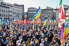 Manifestaţii pro-Ucraina în mai multe oraşe din Europa. Zelenski s-a adresat din nou manifestanţilor: Vă voi cere fiecăruia să vă amintiţi un număr... 79. 79 de copii au murit în război  - VIDEO